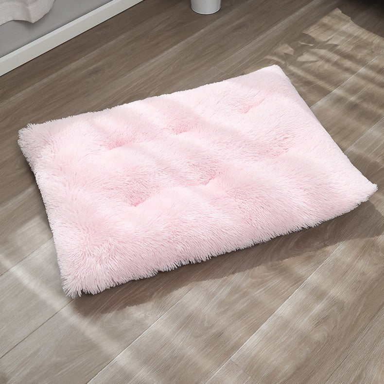 Petlivo Self-Warming Pet Mat in use with sleeping cat on warm fleece surface