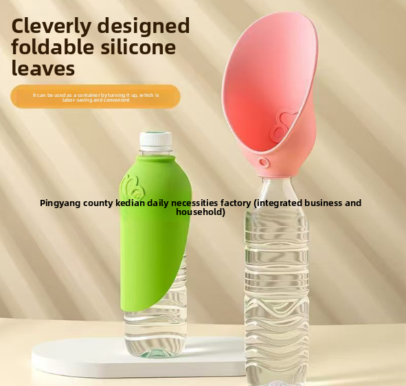 Petlivo Portable Water Bottle leakproof one-touch valve detail
